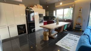 BESPOKE SERVICED APARTMENT